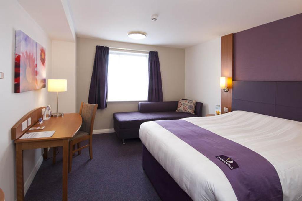 Premier Inn Hatfield Номер фото
