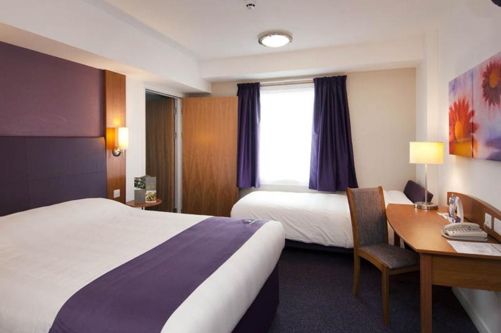 Premier Inn Hatfield Номер фото